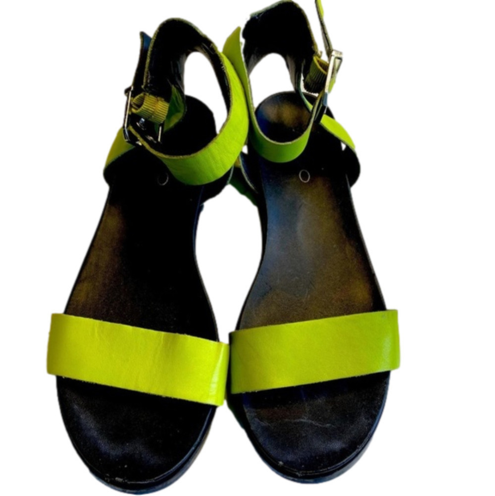 Aldo women’s chartreuse sandals ankle sandals size 6